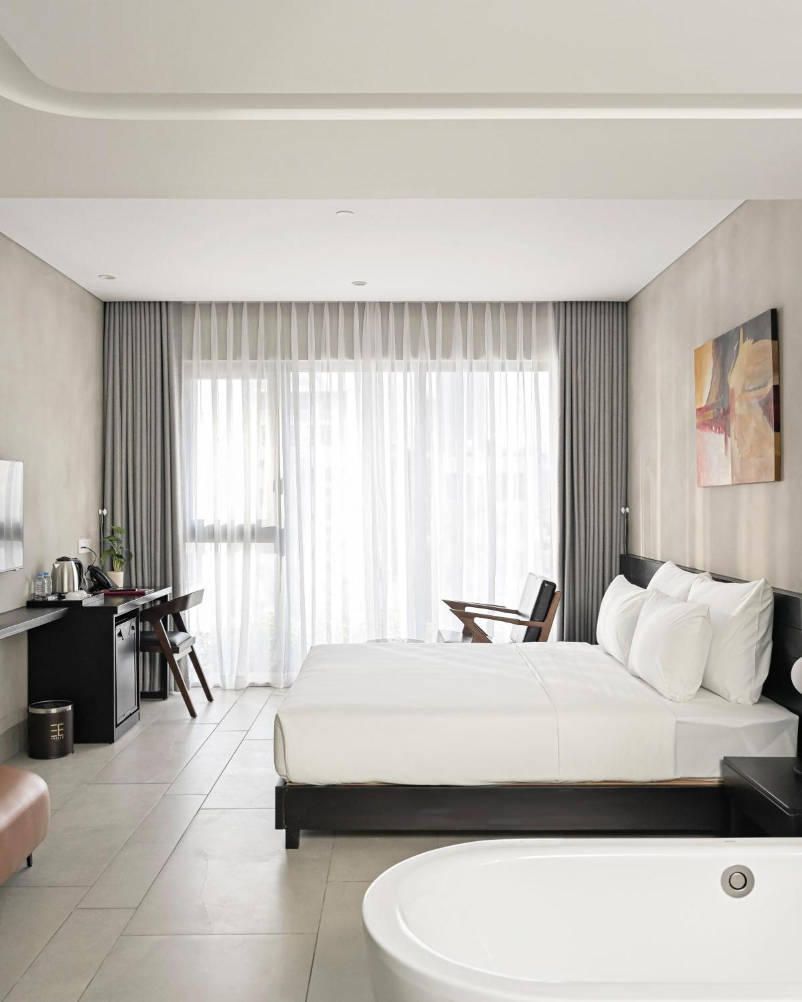 Triple E Hotel Metro Ben Thanh Ho Chi Minh-stad Buitenkant foto